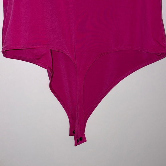 NWT Express Compression Fuchsia Bodysuit XL - Picture 6 of 6